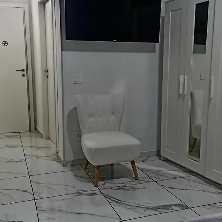 ベッド・アンド・ブレックファスト Specchio Riflesso *